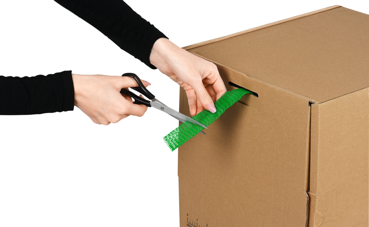 gewünschte Länge direkt aus dem Spenderkarton ziehen und mit der Schere oder dem Cutter zuschneiden
