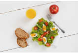 Salatschale aus PET quadratisch mit Deckel
