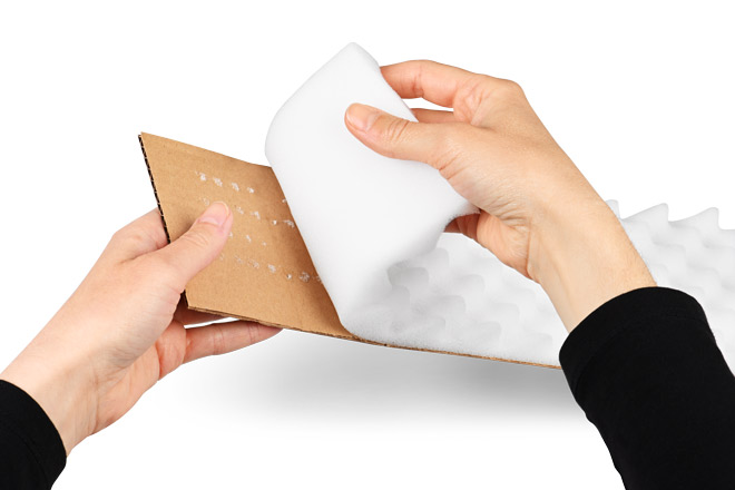 Noppenschaumverpackung mit weissem PU-Schaum