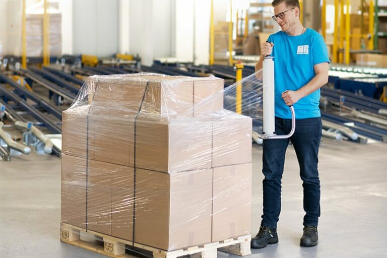 Hauptbild_Spezialkatalog_2023_Spedition_Versand