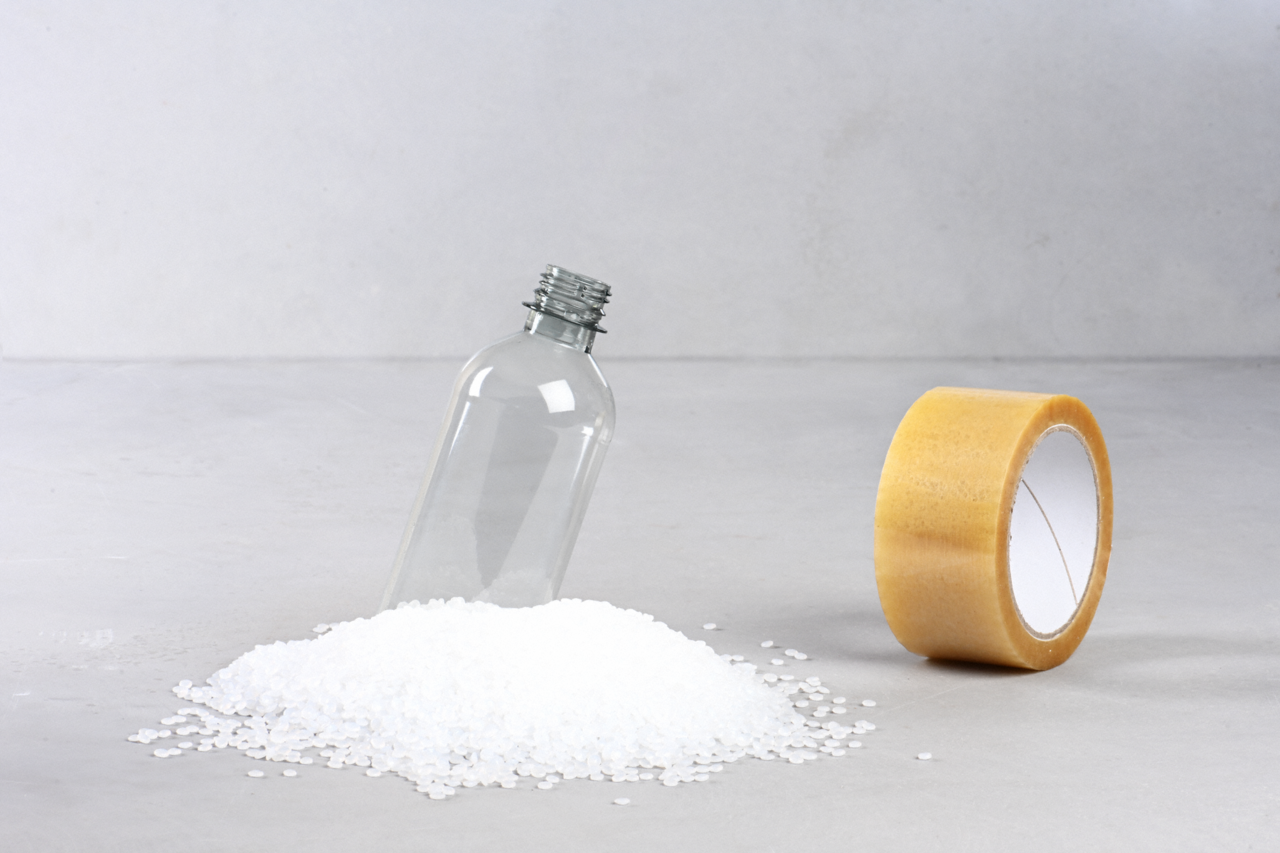 le ruban adhésif est fabriqué à partir de bouteilles en PET recyclées