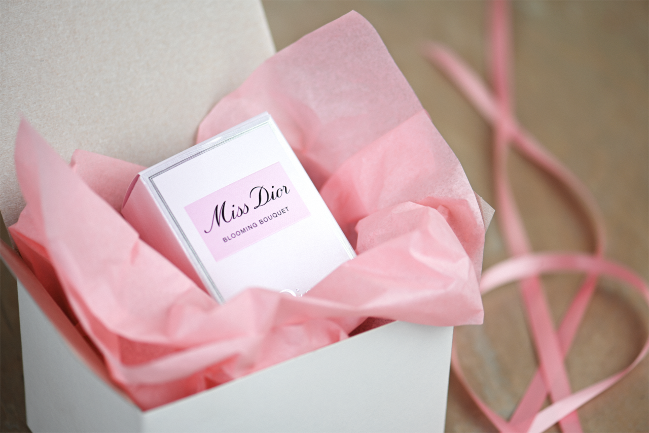 Papier de soie en feuille de couleur