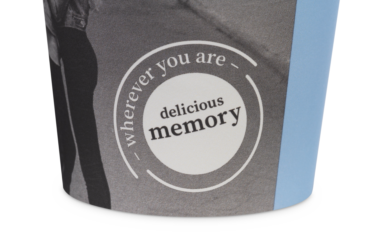 chaque gobelet est orné du logo «delicious memory»