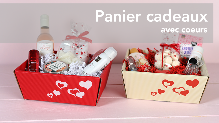 Panier cadeau avec cœurs