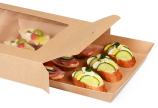 plateau de service aux dimensions parfaitement adapté et à la taille du carton traiteur