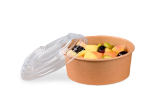 Le couvercle en rPET est rond, comme le bol à salade en carton.