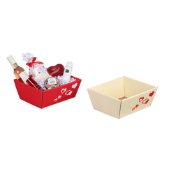 Panier cadeau avec coeurs
