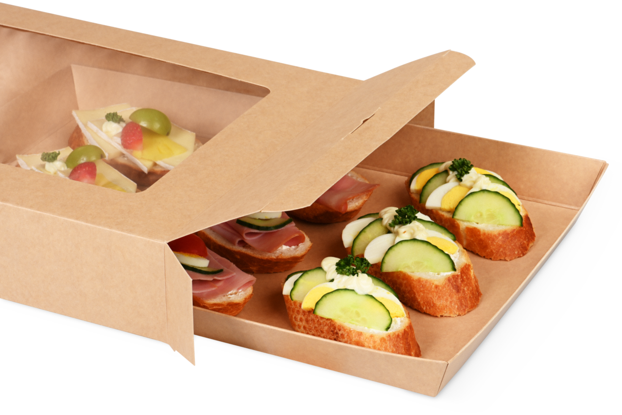 Servierplatte in perfekter Abmessung zur Grösse des Catering-Kartons