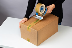 Papierklebeband zum Verschließen von Versandkartons