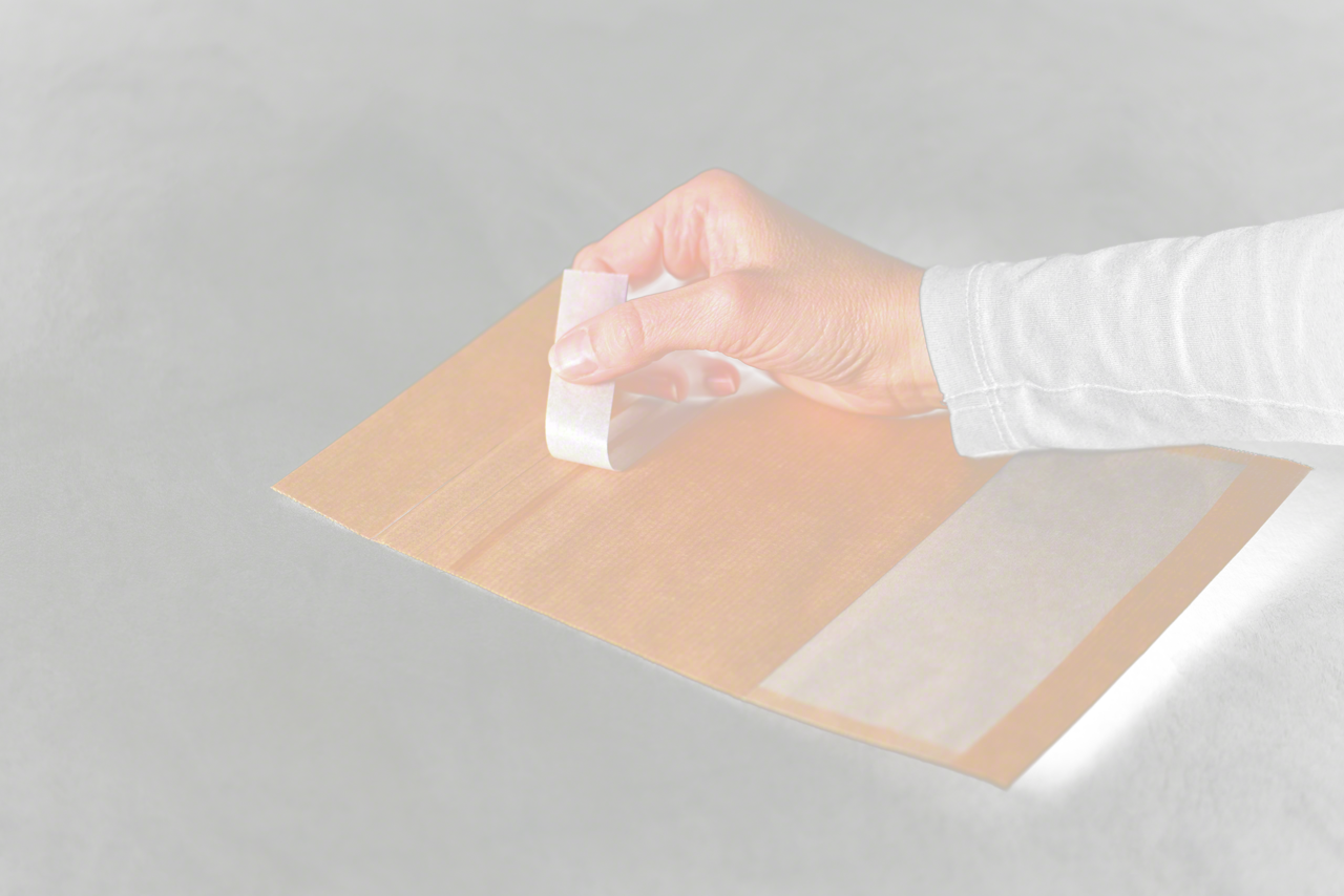hochwertiger Klebestreifen für wiederholtes Öffnen und Schließen – optimal für den Rückversand in der Originalverpackung