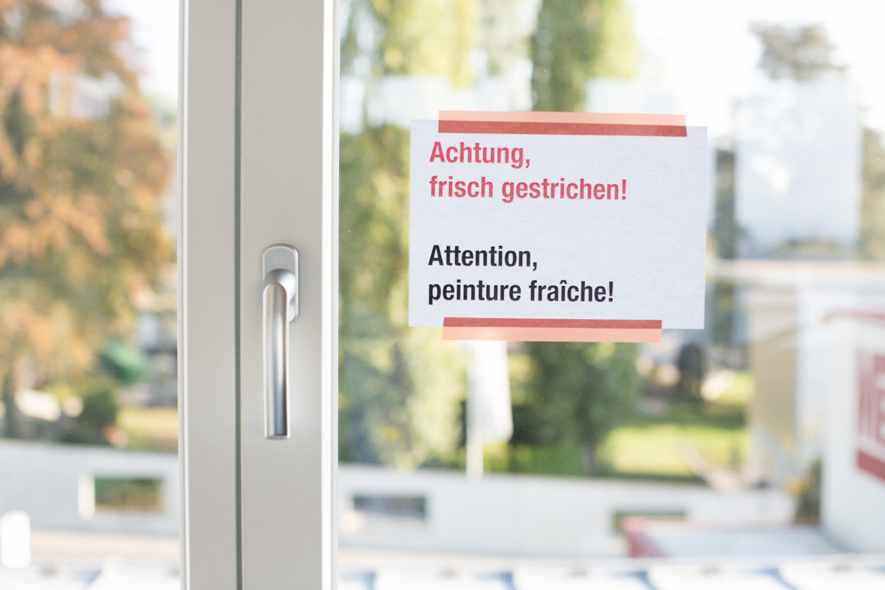 für temporäres Anbringen von Hinweisen und Arbeitspapieren