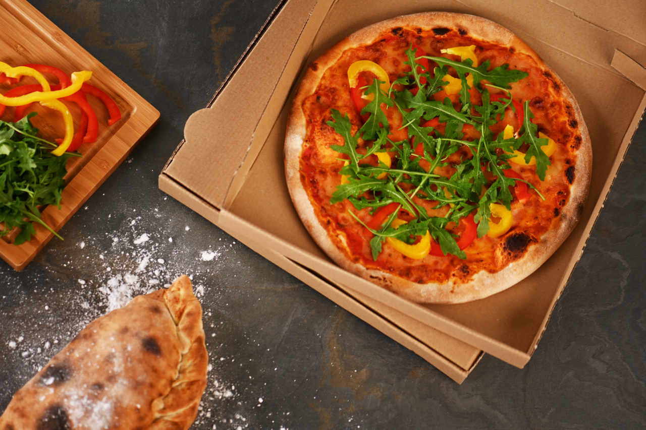 Pizza-Karton braun