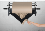Mit der integrierten Abreißvorrichtung Papier auf die gewünschte Länge kürzen.