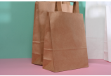 Tragetasche aus Kraftpapier